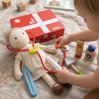 VIGA Drewniany zestaw małego lekarza w walizce - zdjęcie 3